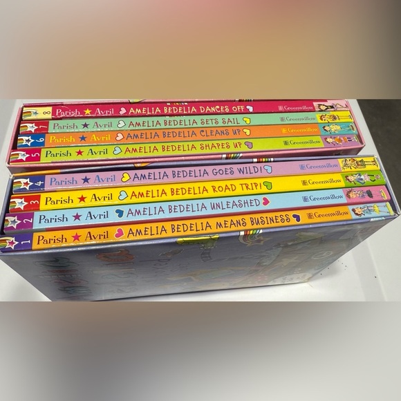 Amelia Bedelia Box Set Bundle. Includes Books 1-8. - Picture 3 of 3